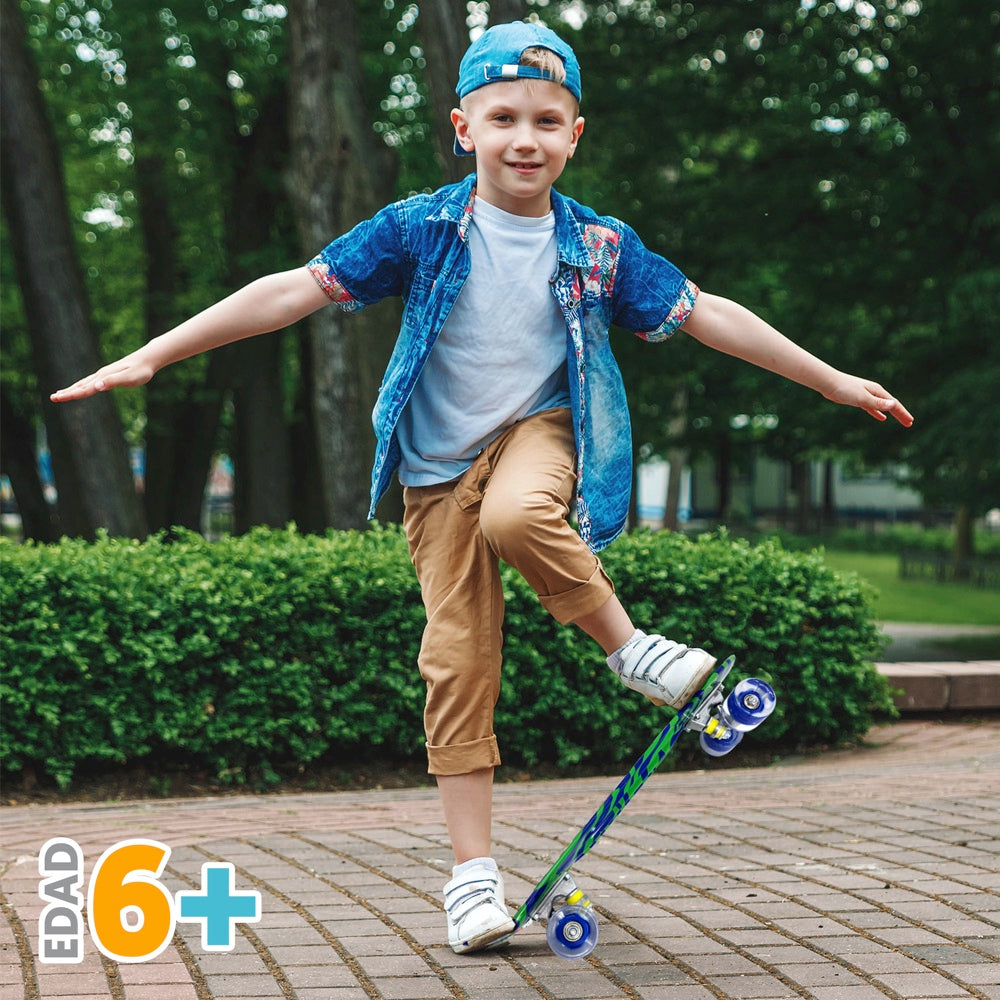 PATINETA 22 PULG CON LUCES RUSH 360