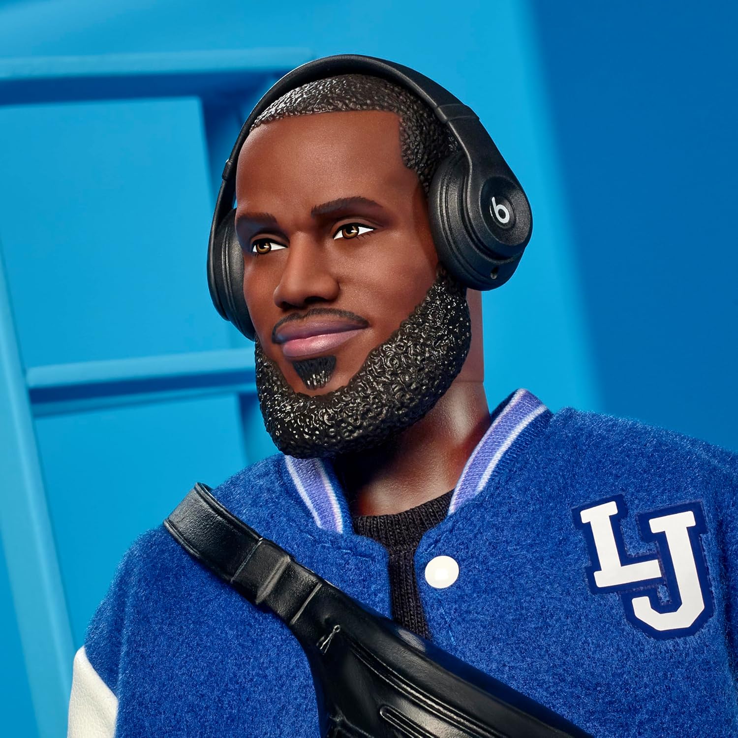 BARBIE SIGNATURE MUÑECO DE COLECCIÓN LEBRON JAMES HRM33