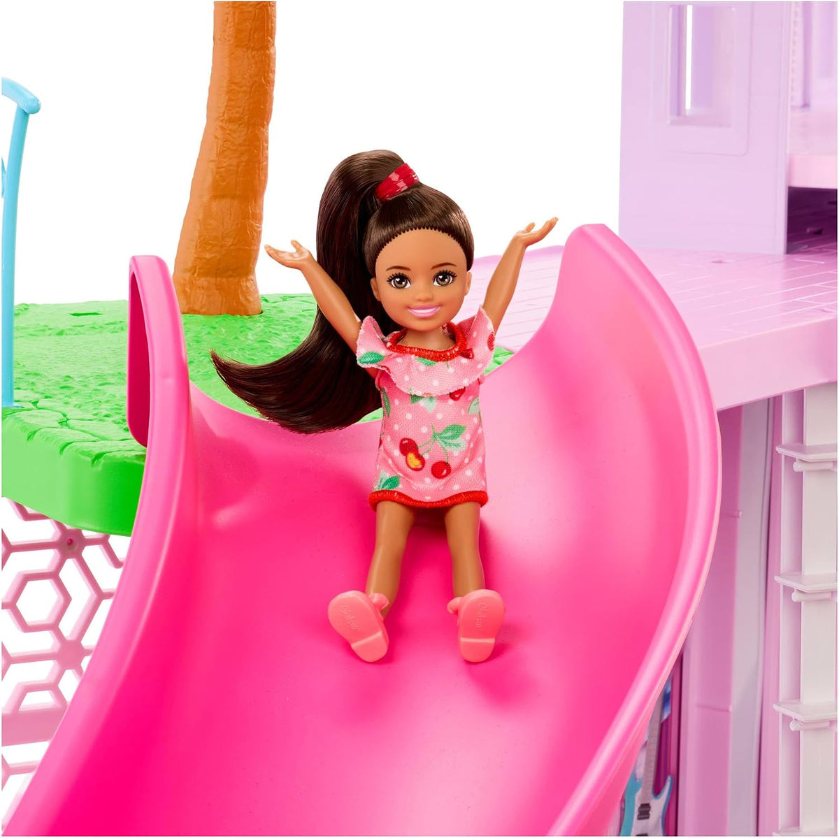 BARBIE CASA CON RESBALADILLA (2026) JNT90