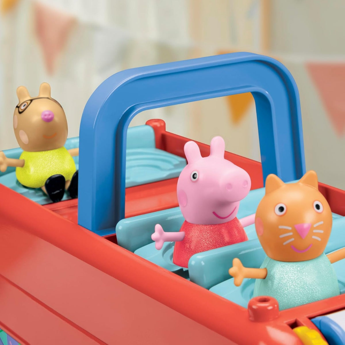Peppa Pig - 2 in 1 Party Bus F8881