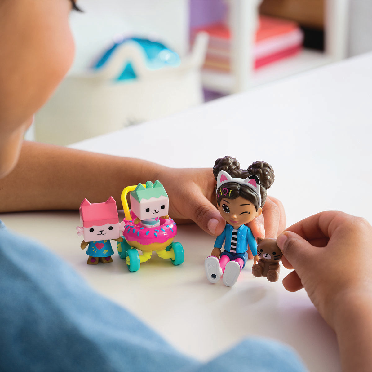 Gabby's Dollhouse Set de Figuras Cuidado de Gatitos con Gabby