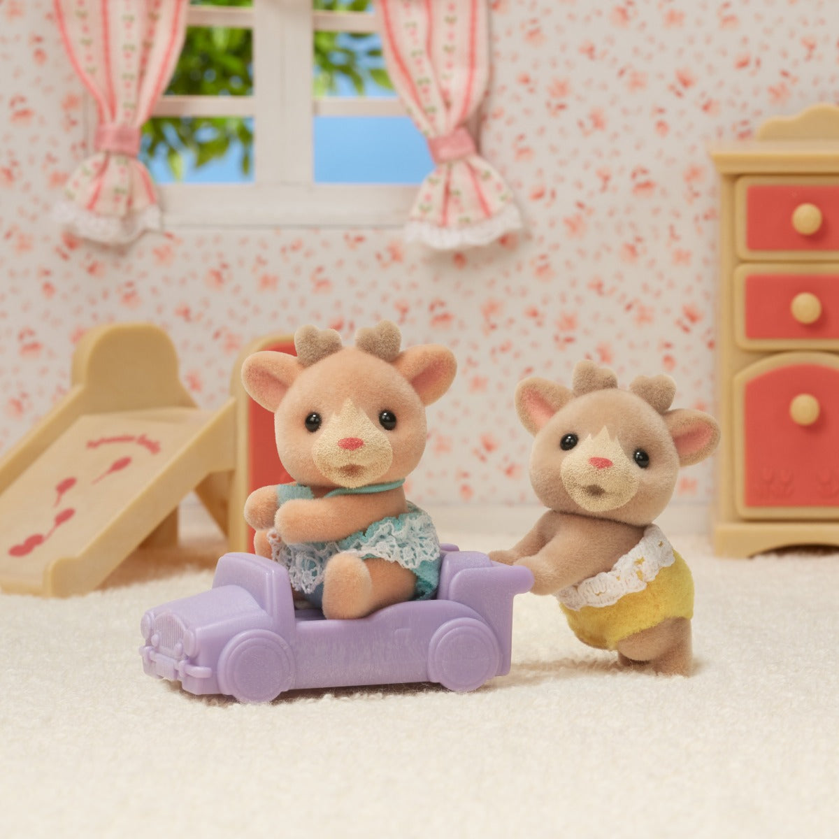 Sylvanian Gemelos Reno