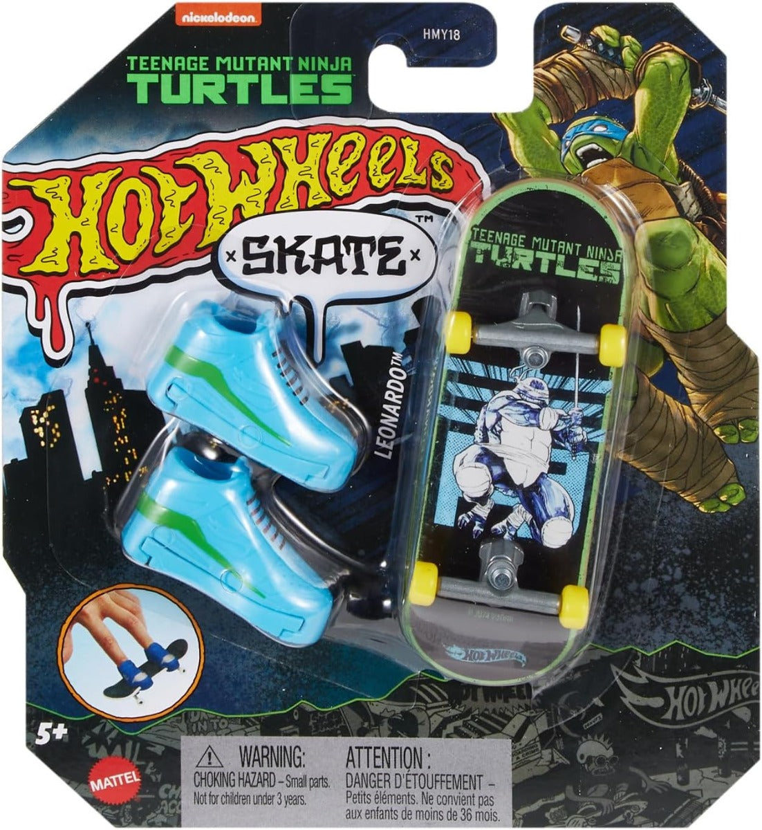 Hot Wheels Skate Entertainment Skateboard with Surprise Sneakers HMY18