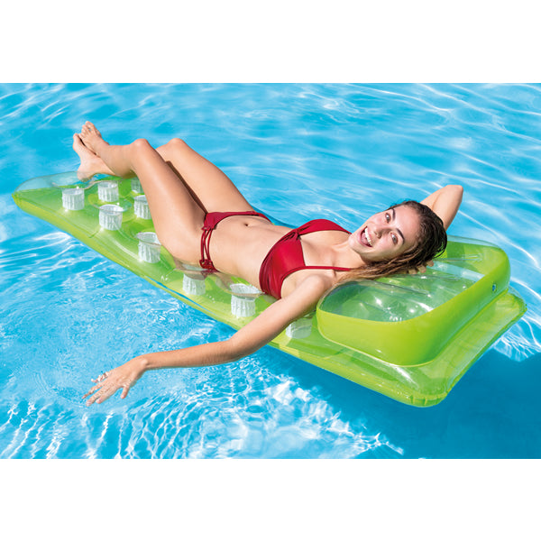 Inflatable mattress for swimming pool