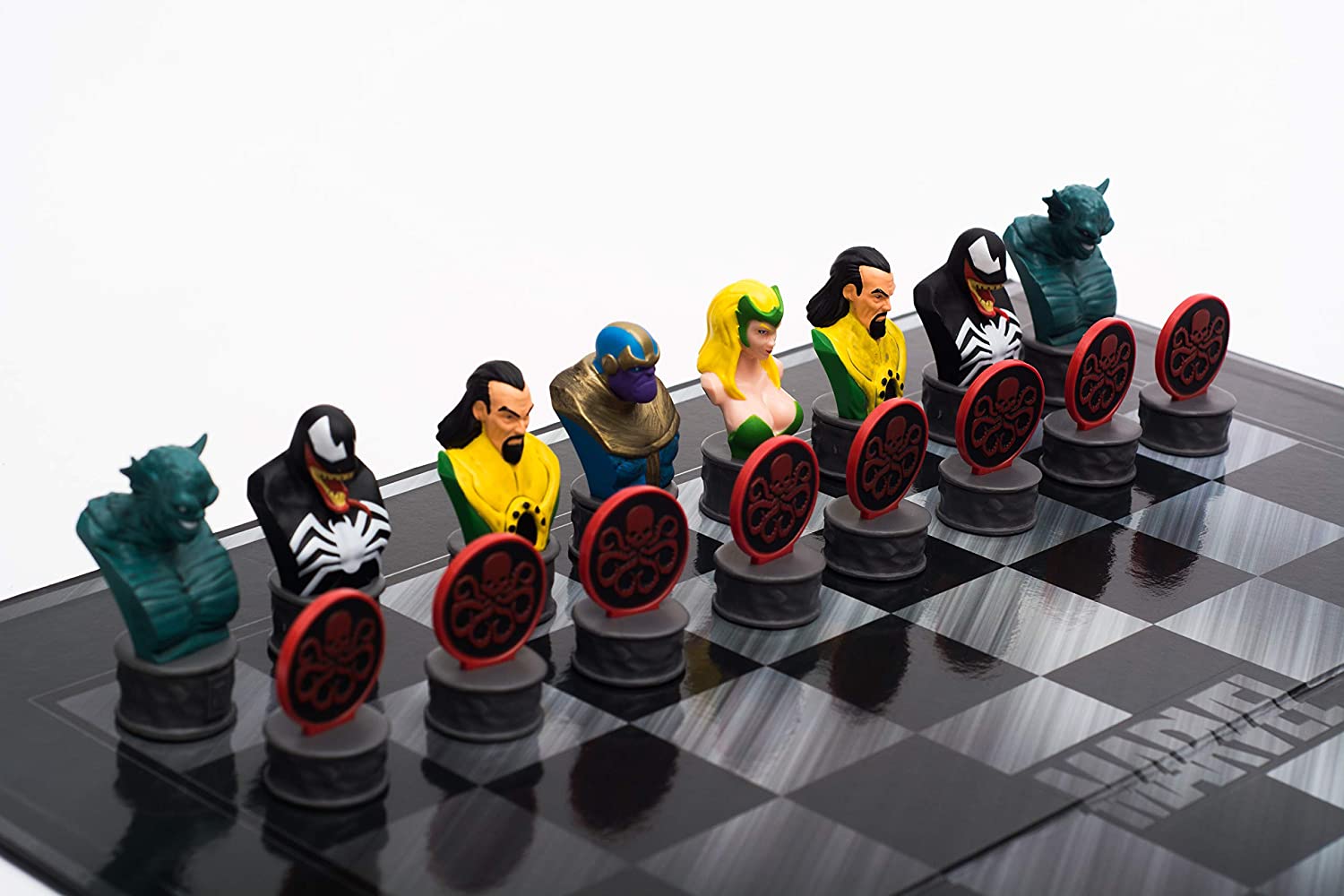 Novelty Marvel Chess