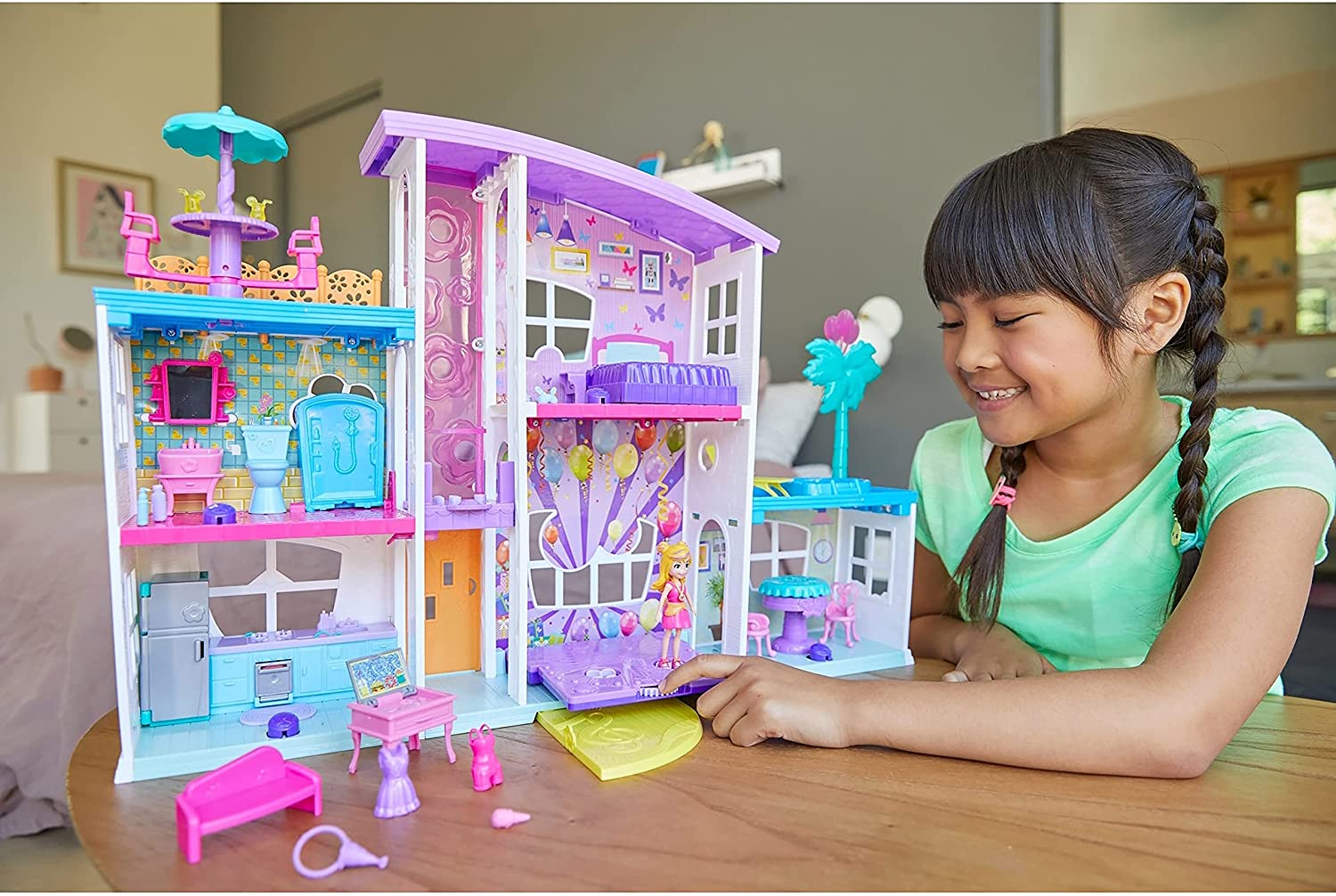 POLLY POCKET MEGA HOUSE OF SURPRISE GFR12